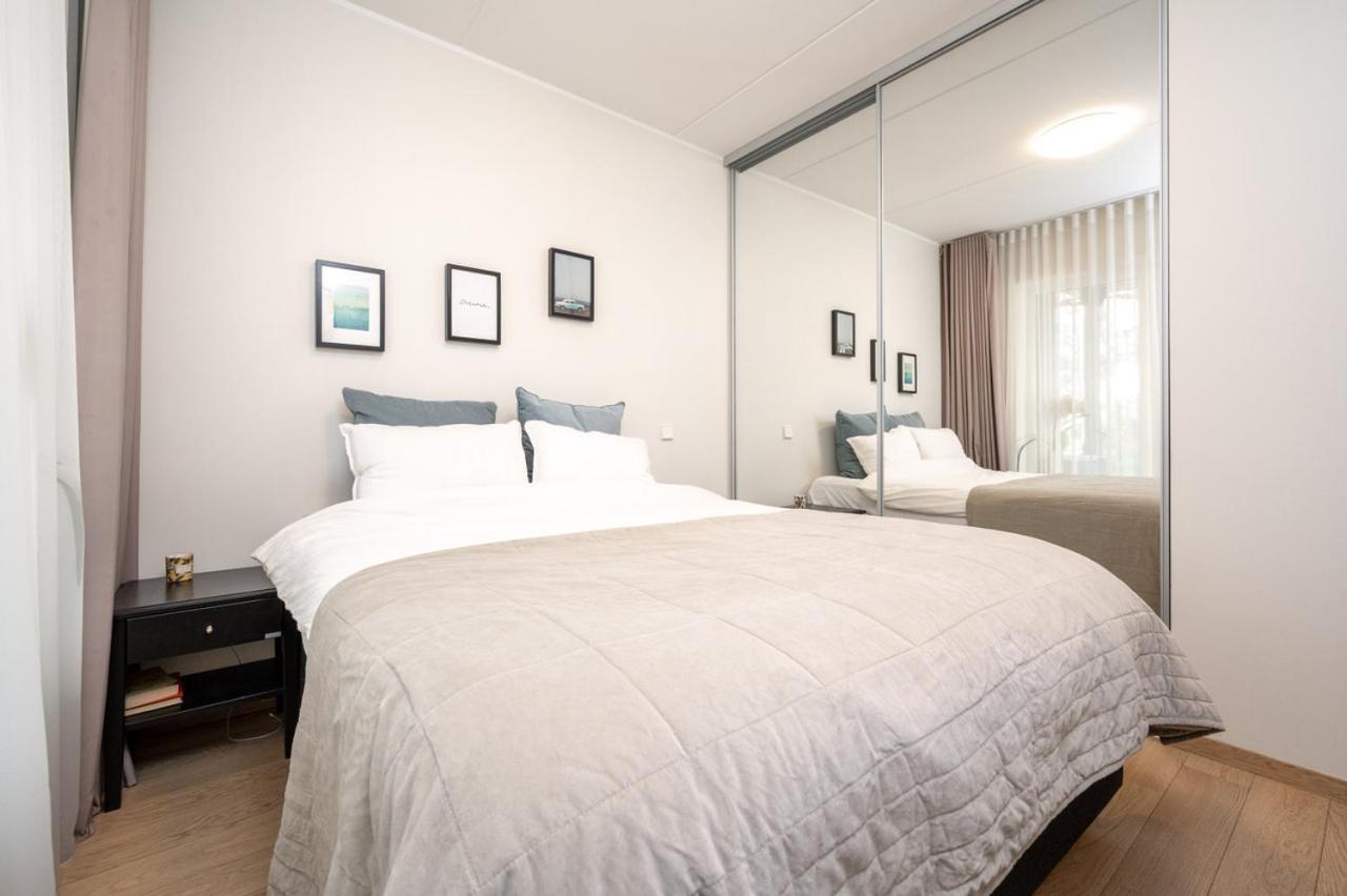 Fabulous Location Apartments Deluxe Таллин Экстерьер фото