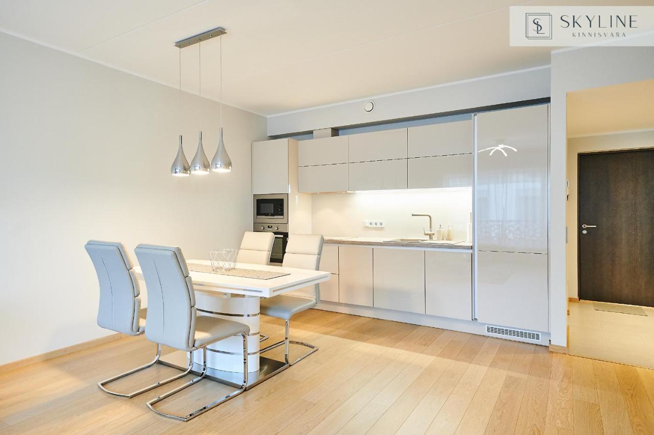 Fabulous Location Apartments Deluxe Таллин Экстерьер фото