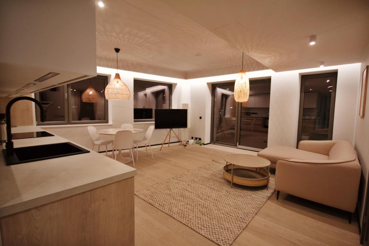 Fabulous Location Apartments Deluxe Таллин Экстерьер фото