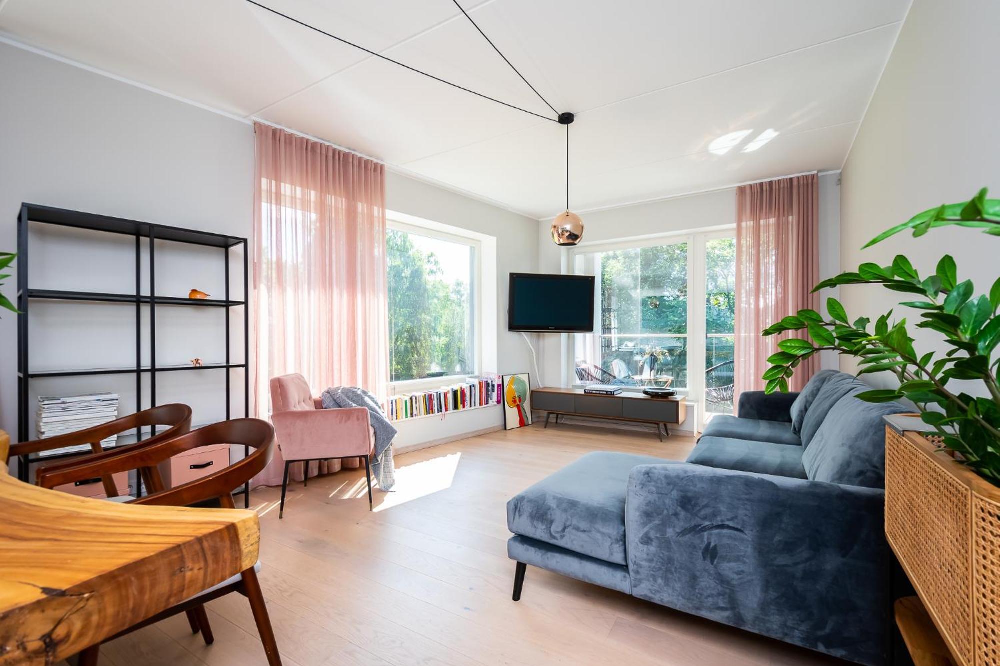 Fabulous Location Apartments Deluxe Таллин Номер фото