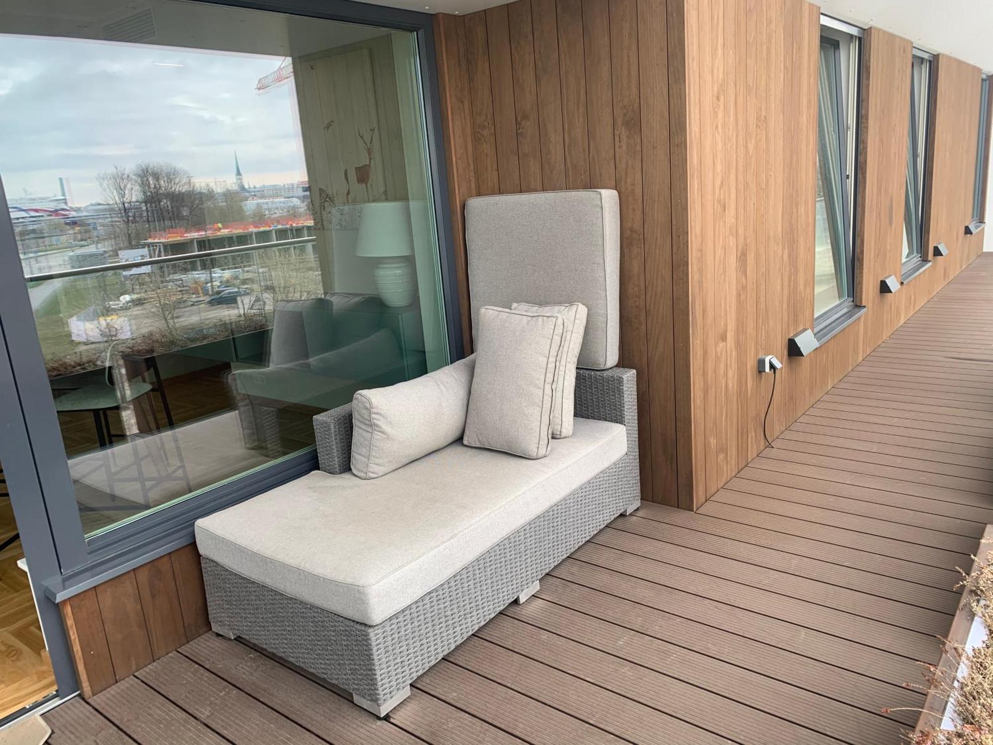 Fabulous Location Apartments Deluxe Таллин Номер фото